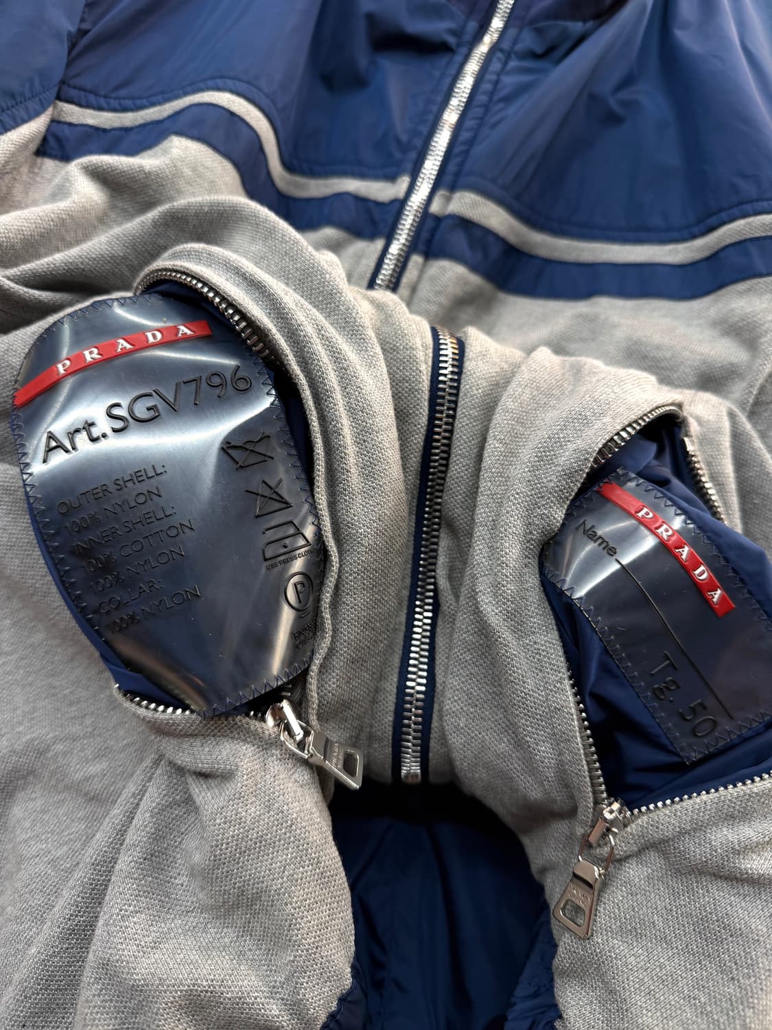 50/ 프라다 스포츠 레드탭 리버시블 집업 자켓 상품이미지10