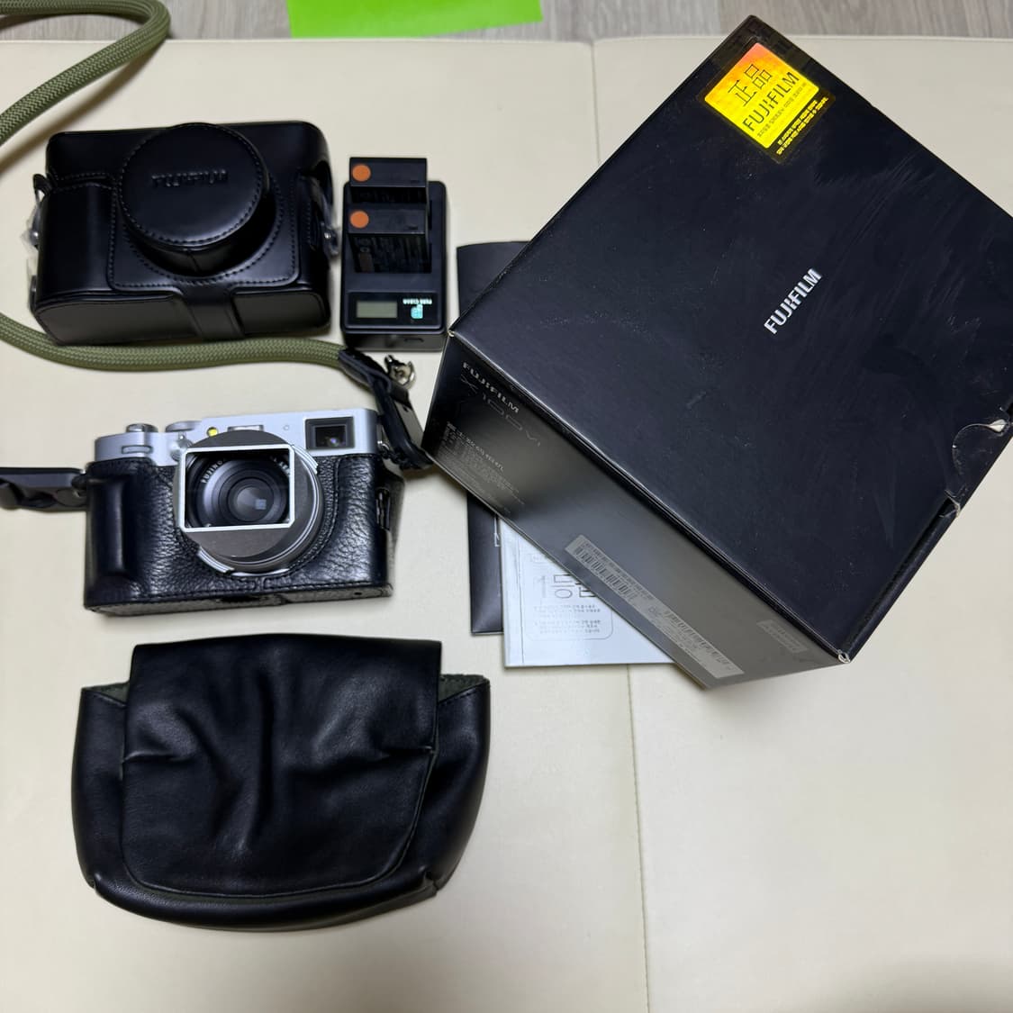 후지필름 X100VI 디지털카메라 실버 (13900컷) 상품이미지1