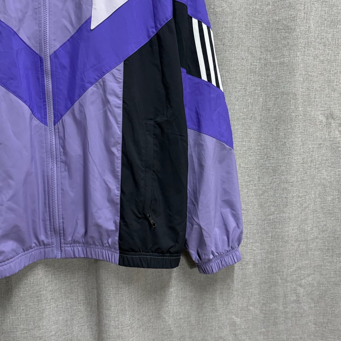 [2XL] 아디다스 리카이브 퍼플 블랙 바람막이 자켓 상품이미지4