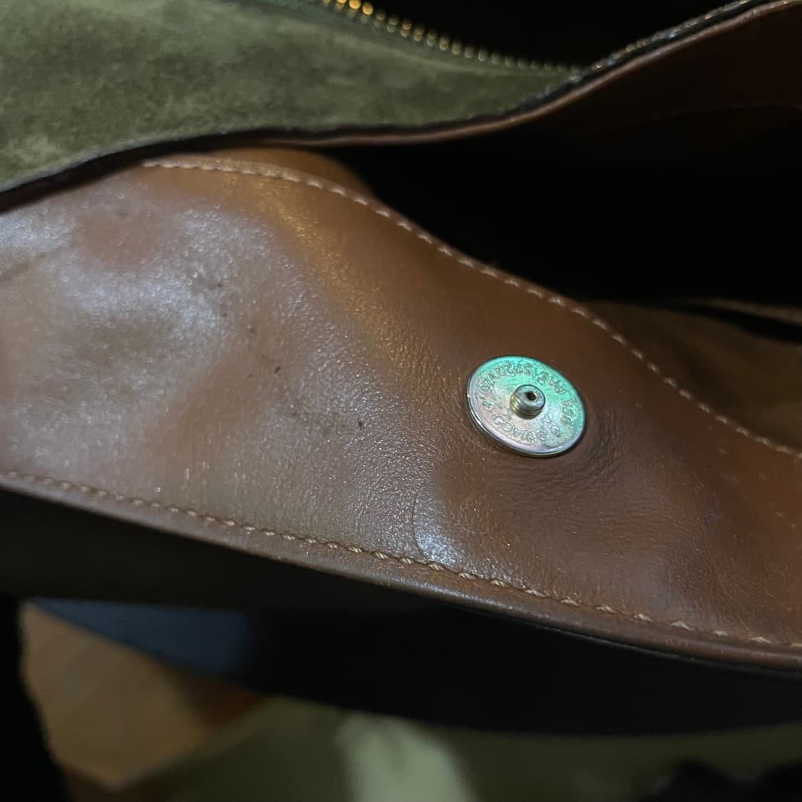 COACH코치 브라운 & 카키스웨이드 숄더백 상품이미지4