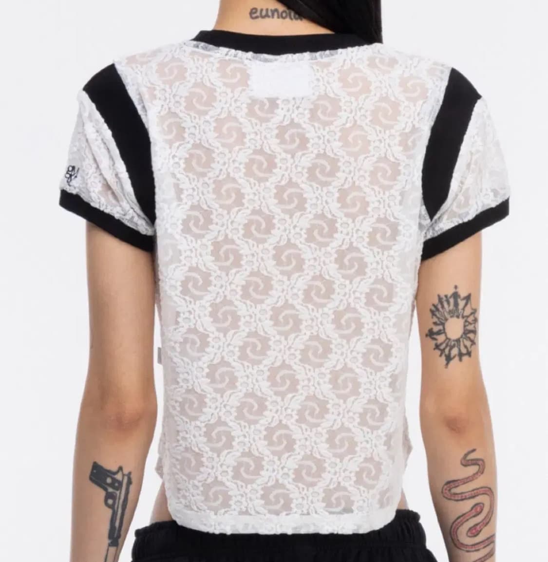 김미더영 레이스 믹스드 시스루 탑 상품이미지2