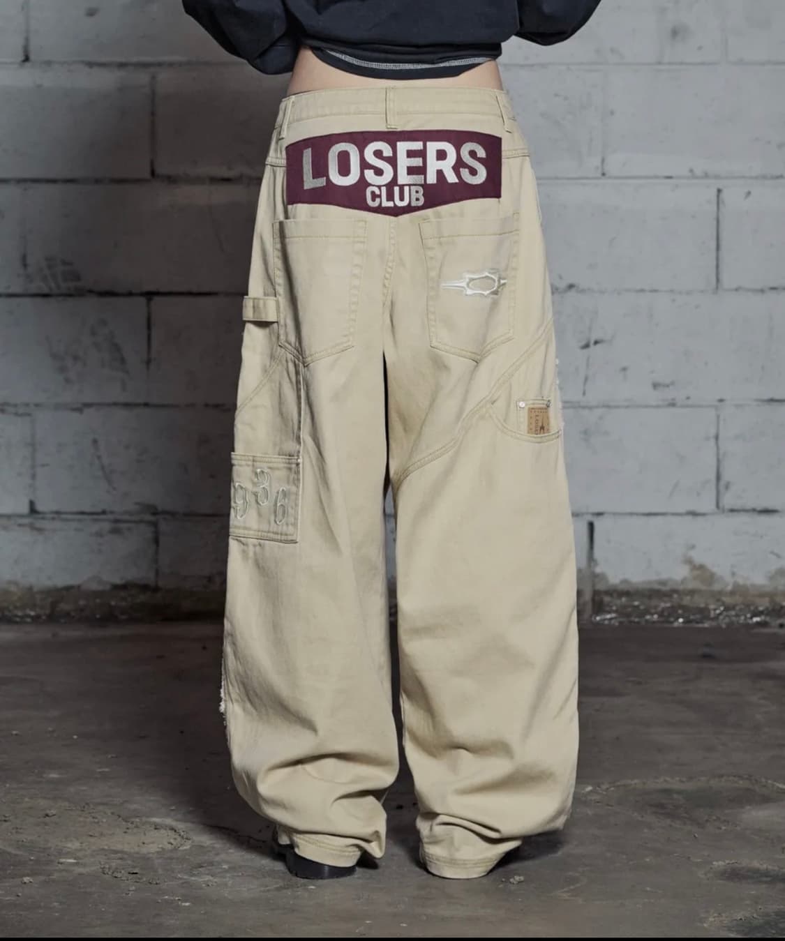 루저스클럽 카고팬츠 베이지 스몰 상품이미지1