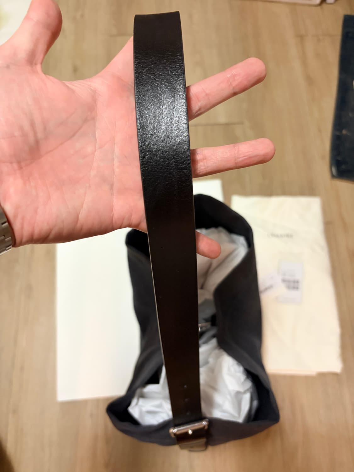 26ss 르메르 벨티드 숄더백 차콜 블랙 상품이미지3