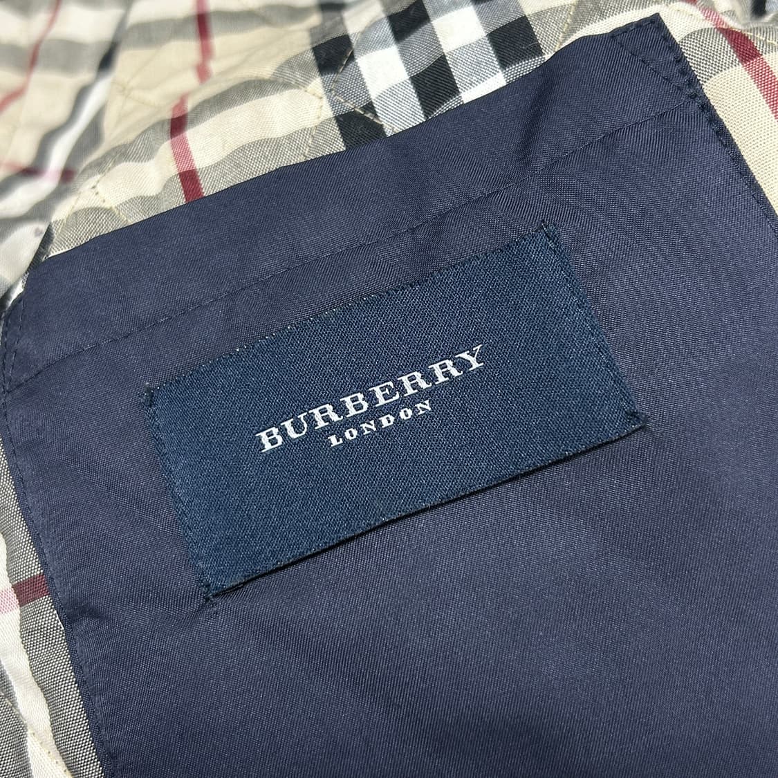 버버리 우먼스 네이비 퀼팅자켓(M) 상품이미지4