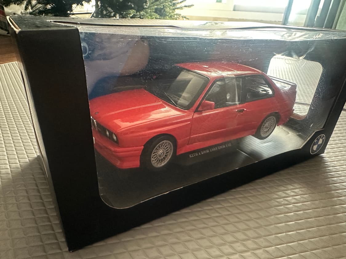 KITH BMW E30 다이캐스트 모델 (1:18) 상품이미지4