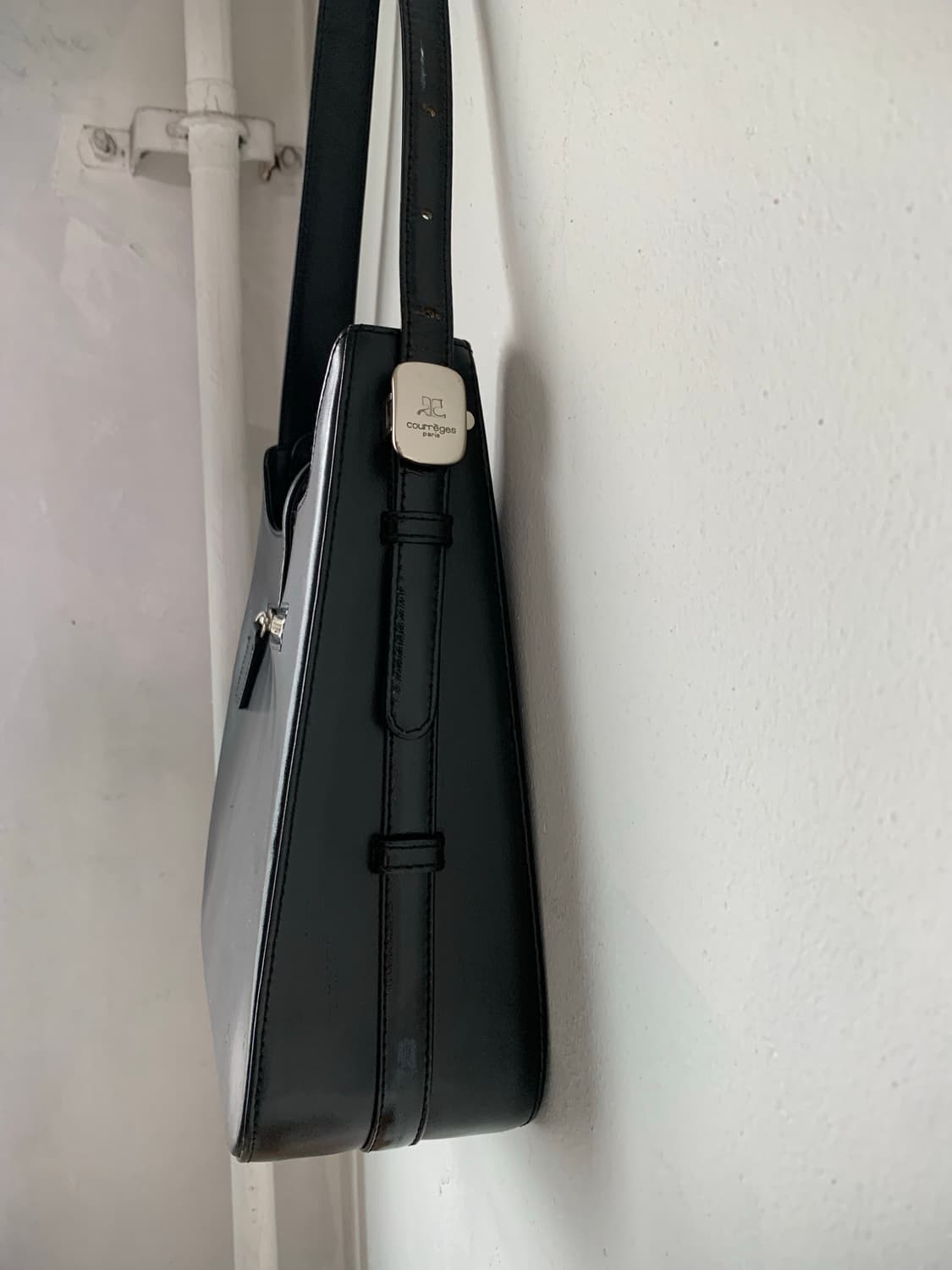 courreges 꾸레쥬 레더 숄더백 상품이미지4