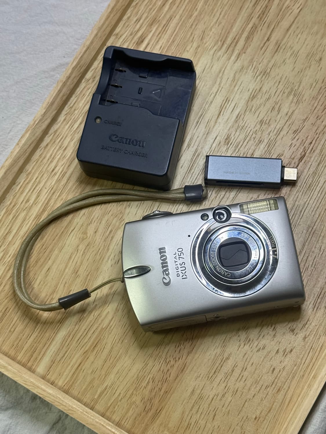 캐논 ixus 750 아일릿 원희 디카 canon 익서스 750 상품이미지1