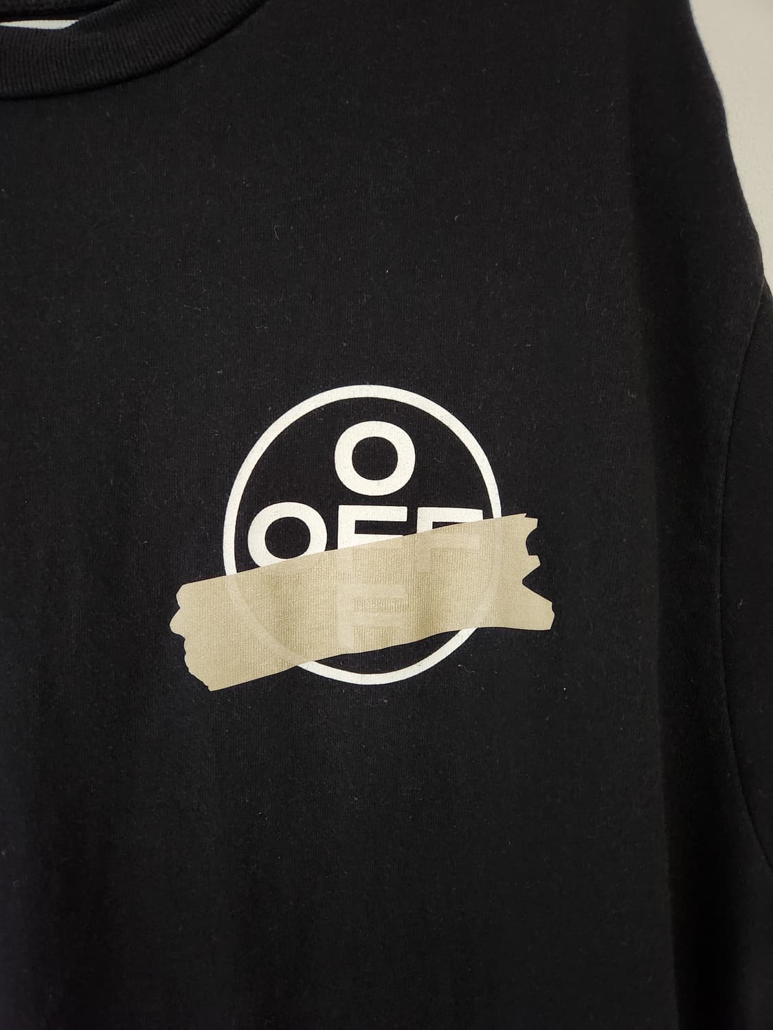 오프화이트 테이프 애로우 블랙 티셔츠 상품이미지2