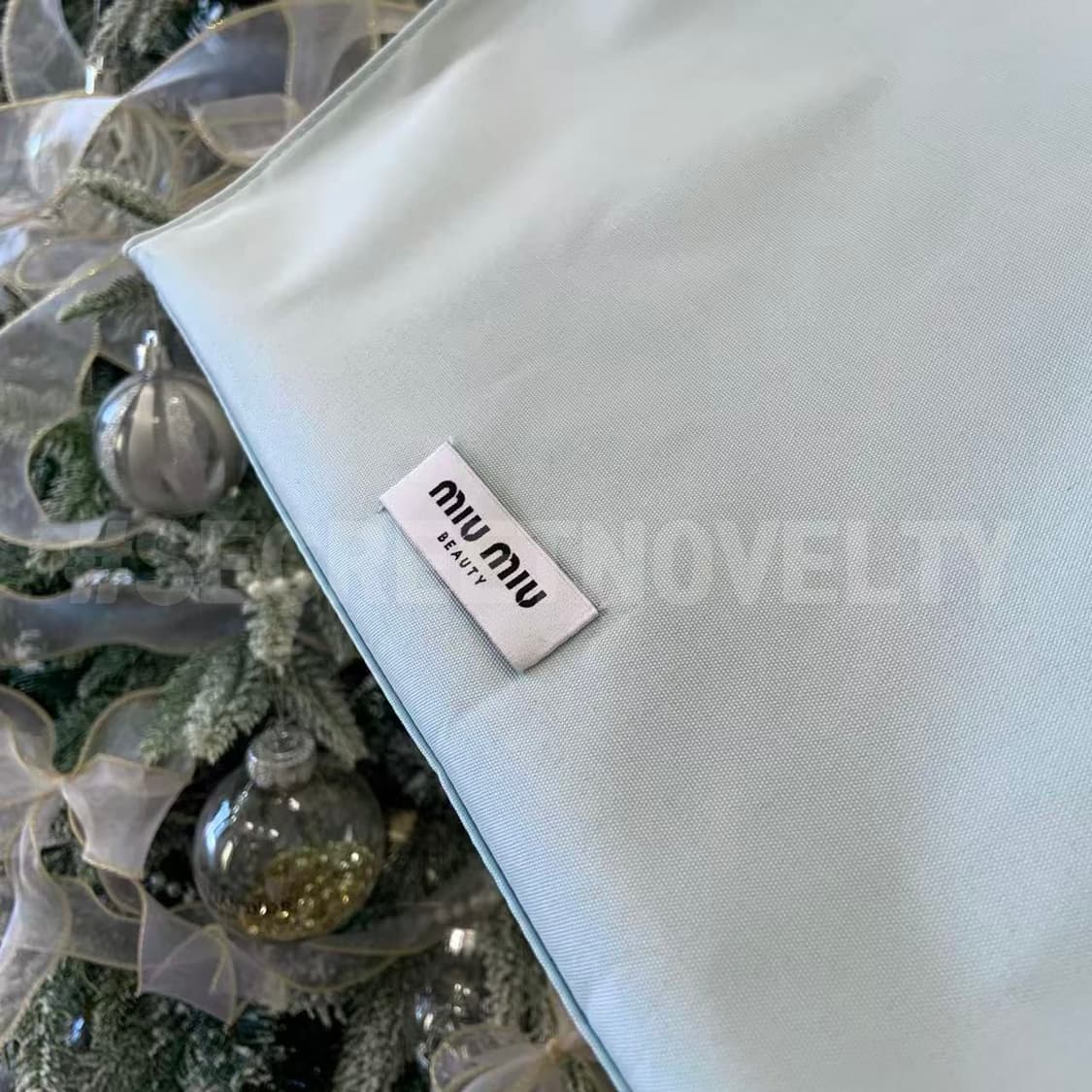 미우미우뷰티 신상 블루 토드백 증정 VIP 상품이미지8