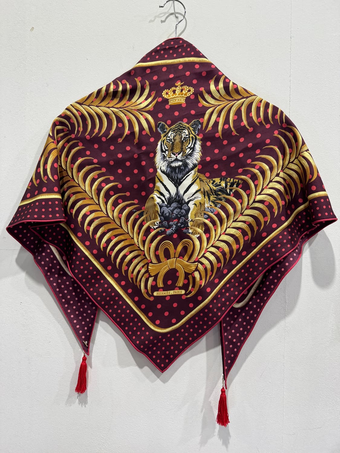 에르메스 실크 스카프 버건디 호랑이 정품 상품이미지1