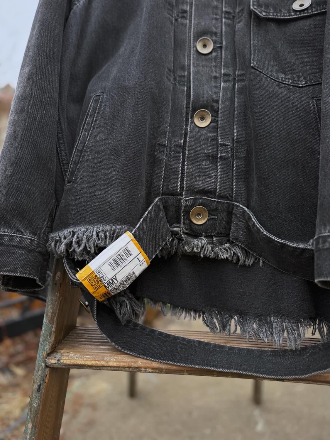 Mihara Yasuhiro Distressed Denim Trucker 상품이미지3