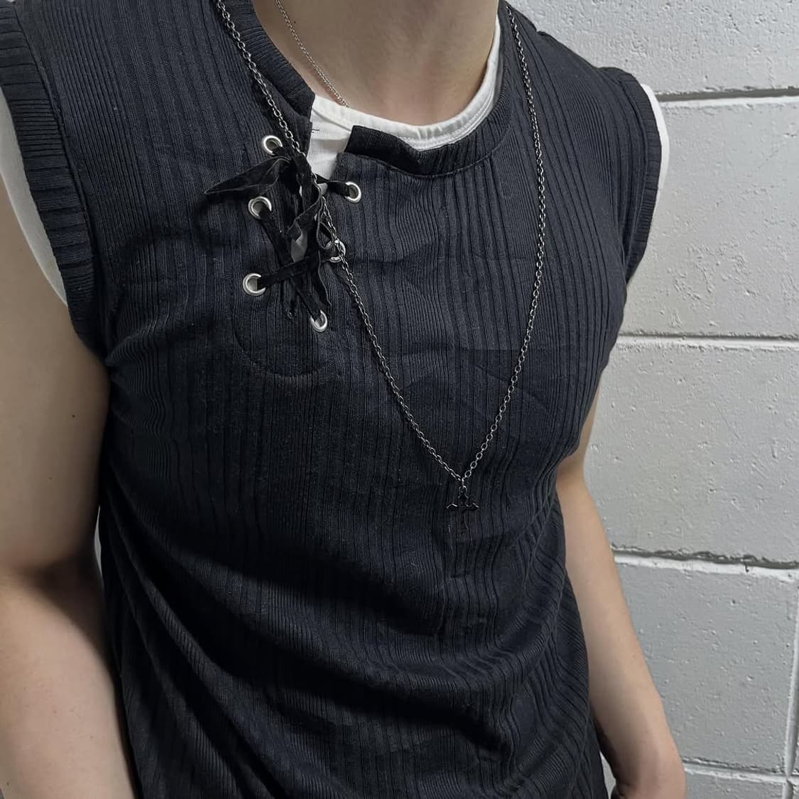 cross necklace sleeveless  상품이미지2