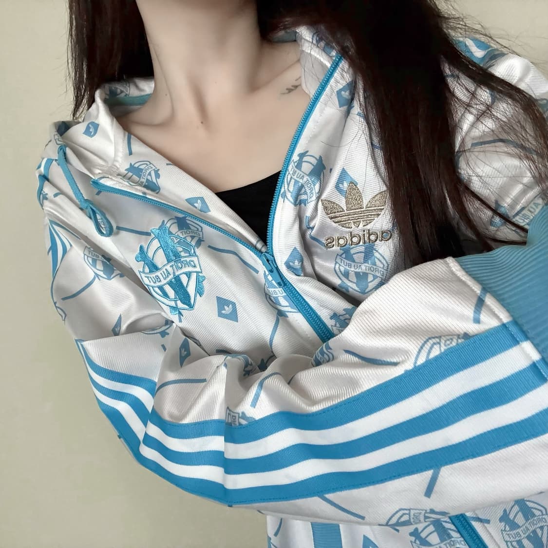 아디다스 올드스쿨 마르세유 흰하 화이트 스카이 윈드러너 후드집업 상품이미지1