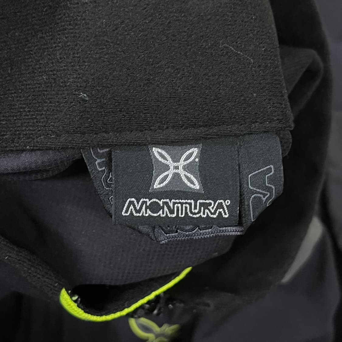 [정품/S] 몬츄라 블랙 바람막이 자켓 b17 상품이미지6