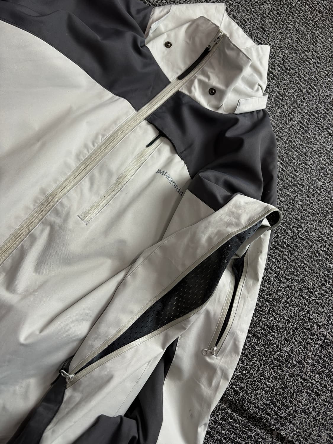 파타고니아 고프코어 배색 윈드브레이커 4060 상품이미지4