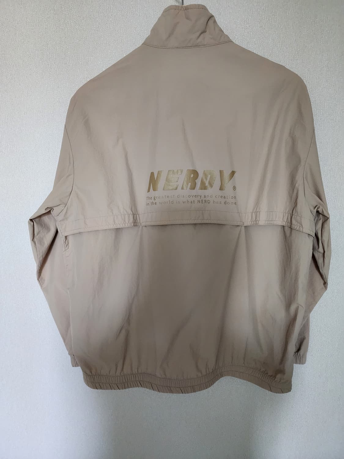 널디 베이지색 트랙 자켓 상품이미지2