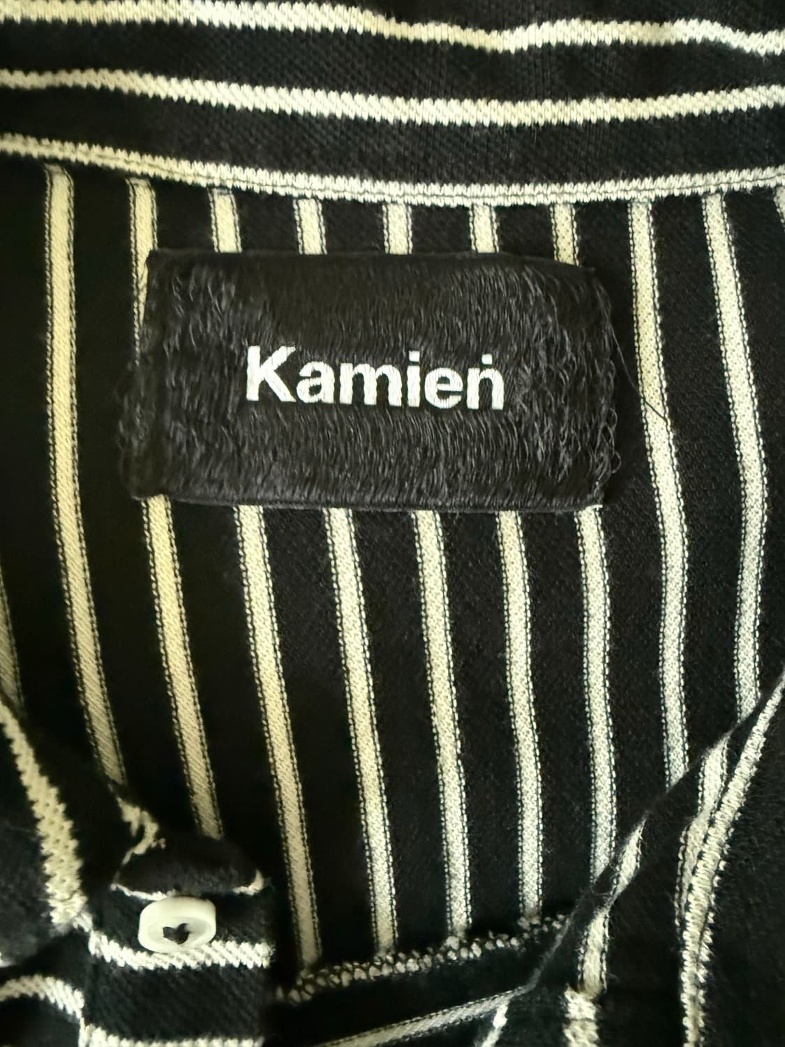 카미엔 스트라이프 폴로 블랙 상품이미지3