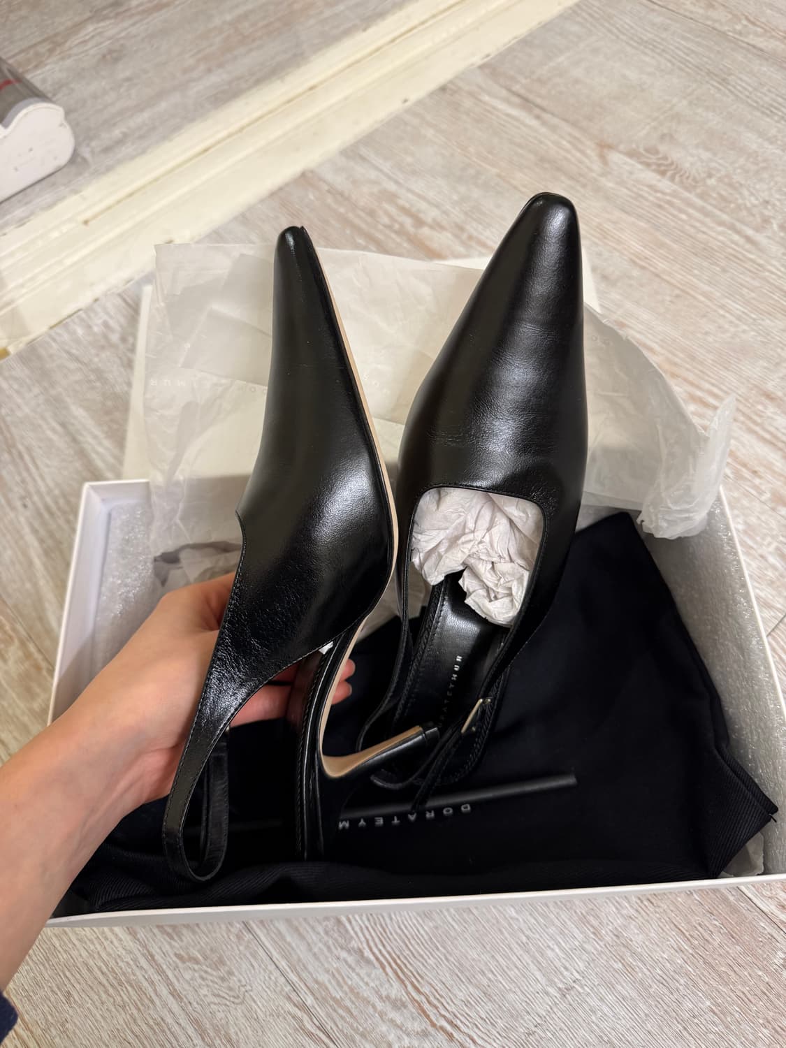 도라테이무르 슬링백 힐 상품이미지1