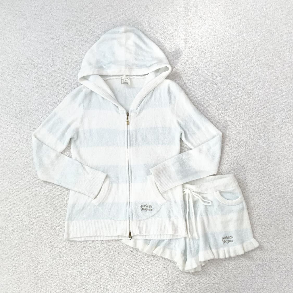 젤라또피케 베이비블루 보들 셋업 상품이미지1