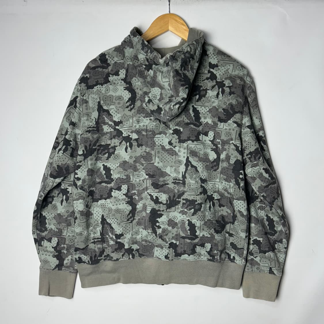 [STUSSY] 스투시 페이즐리 카모 후드집업 상품이미지2