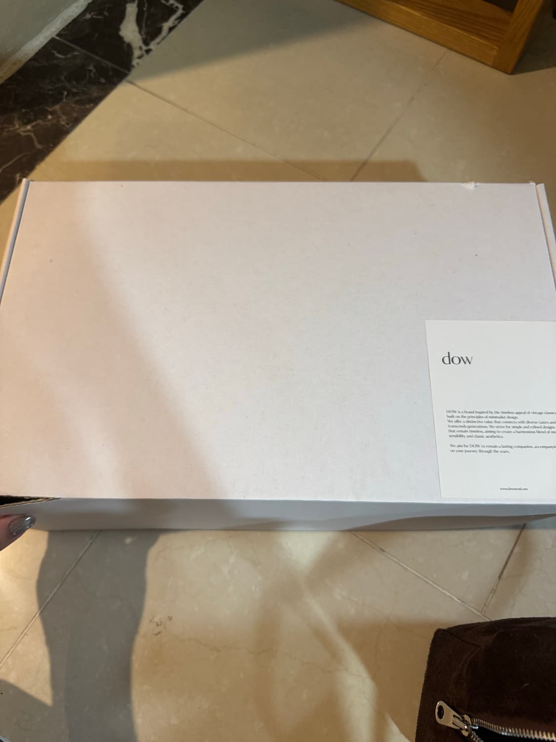 도우 dow 스웨이드 스퀘어 백 다크 브라운 상품이미지5