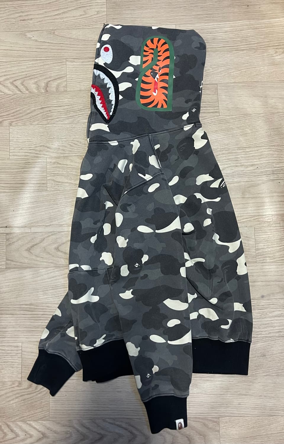 베이프 샤크 후드집업 L-XL 회색 카모 상품이미지3