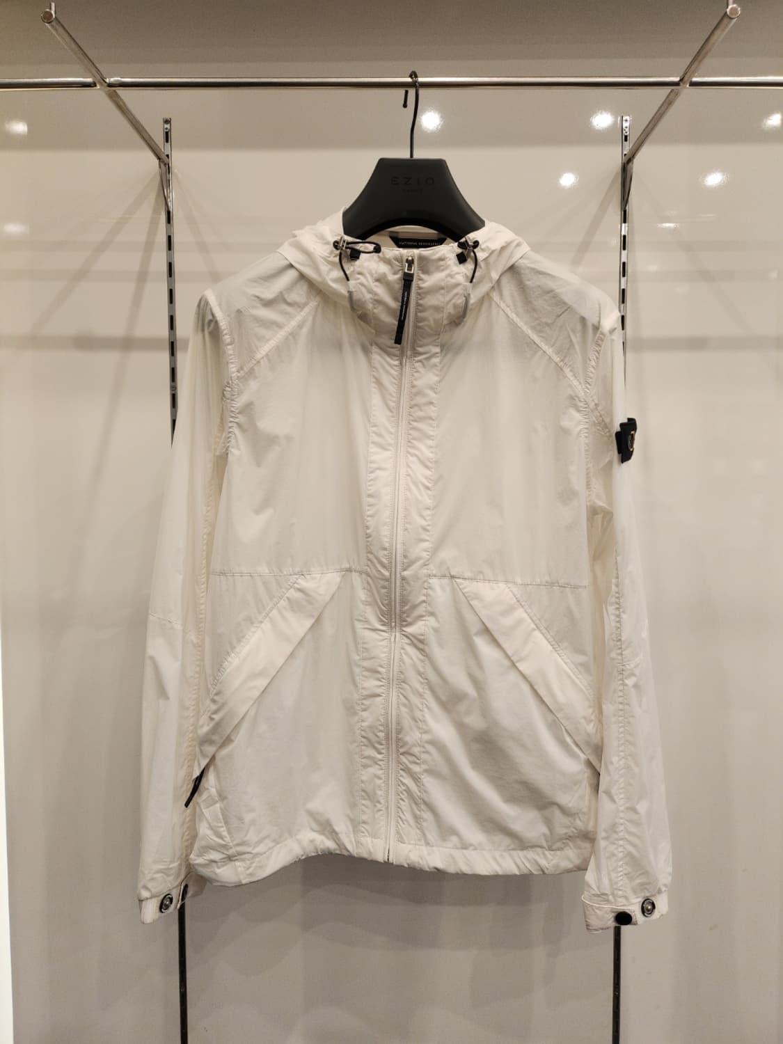 네셔널지오그래픽 후드바람막이 95(최상급) 상품이미지1