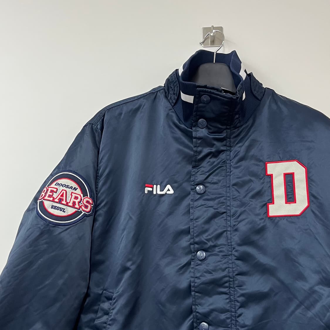 FILA x 두산베어스 레트로 누빔 동계 야구 점퍼 상품이미지4