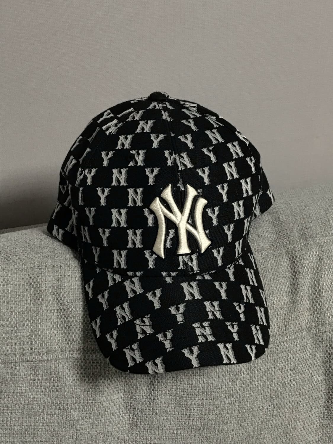 MLB 모노그램 클래식 스트럭쳐 볼캡 뉴욕양키스 블랙 상품이미지1