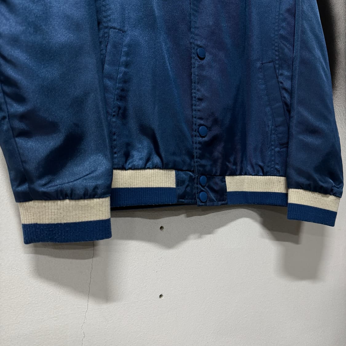 MLB 뉴욕 양키스 올드스쿨 배색 사틴 베이스볼 바시티 자켓 상품이미지5