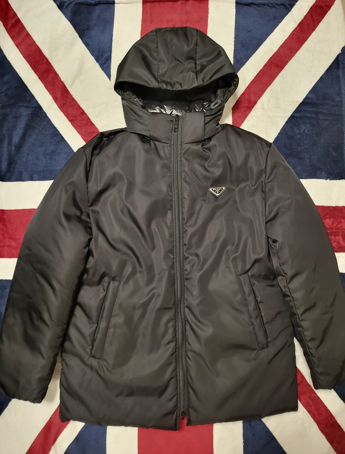 프라다 리나일론 리버시블 패딩 SGC398 상품이미지1