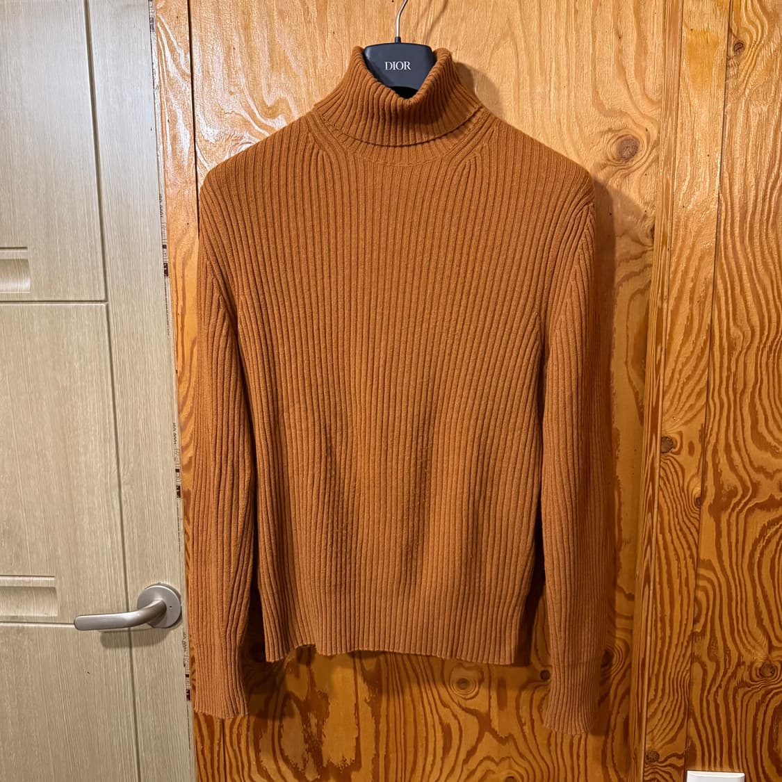 톰포드 캐시미어 100% 터틀넥 니트 판매 합니다. 상품이미지2