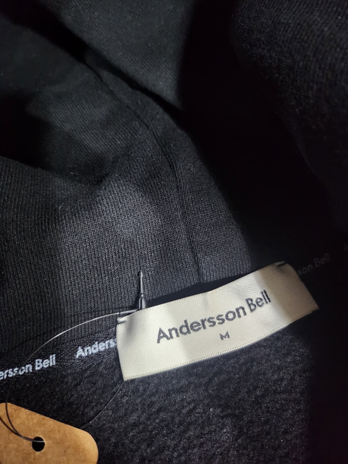 앤더슨 벨(Andersson Bell) 블랙 후드 티셔츠 상품이미지3