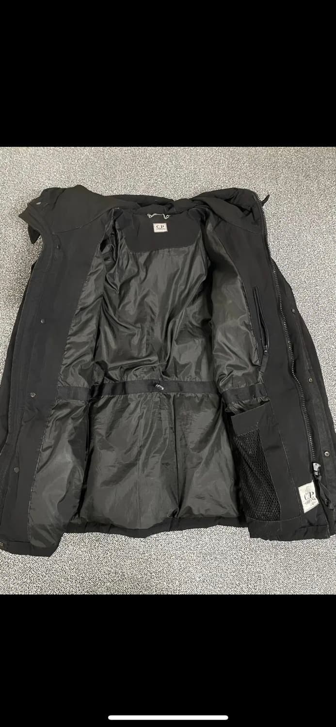 C.p company 씨파컴패니 다운 패딩 100 상품이미지3