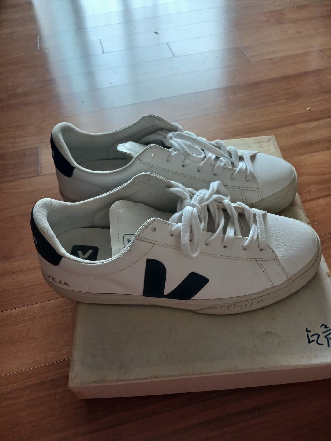 베자 화이트 스니커즈 280 상품이미지6