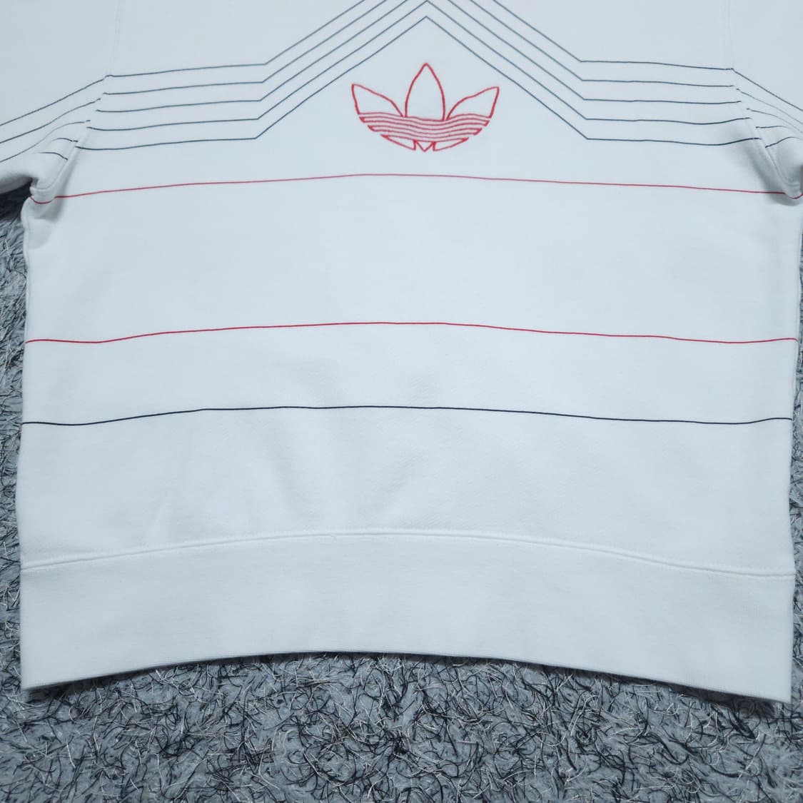 아디다스) M 여자 라이벌리 세미크롭 맨투맨 / 왕눈이샵 상품이미지4