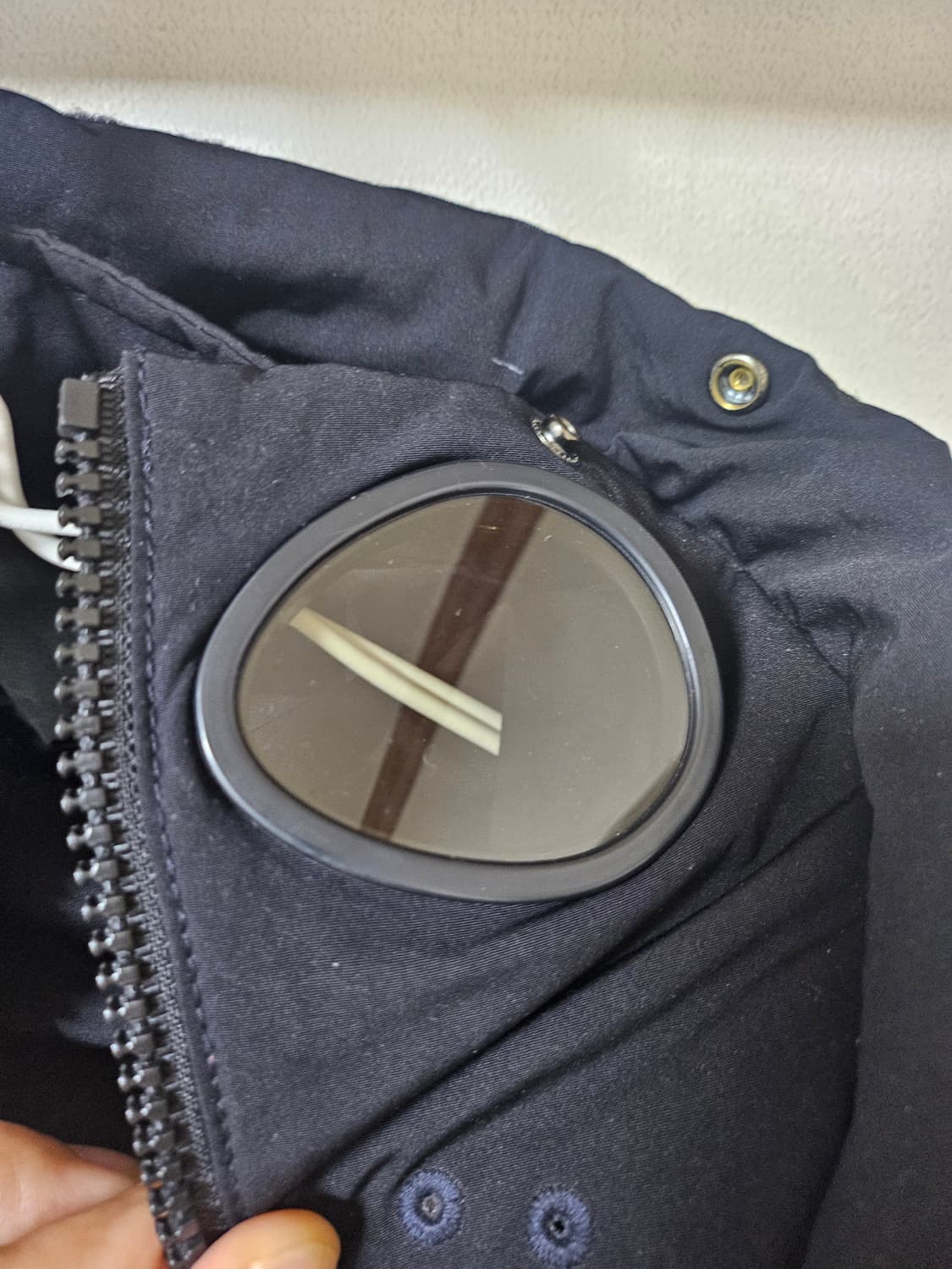 cp컴퍼니 롱패딩 블랙 95사이즈(95-100) 상품이미지4