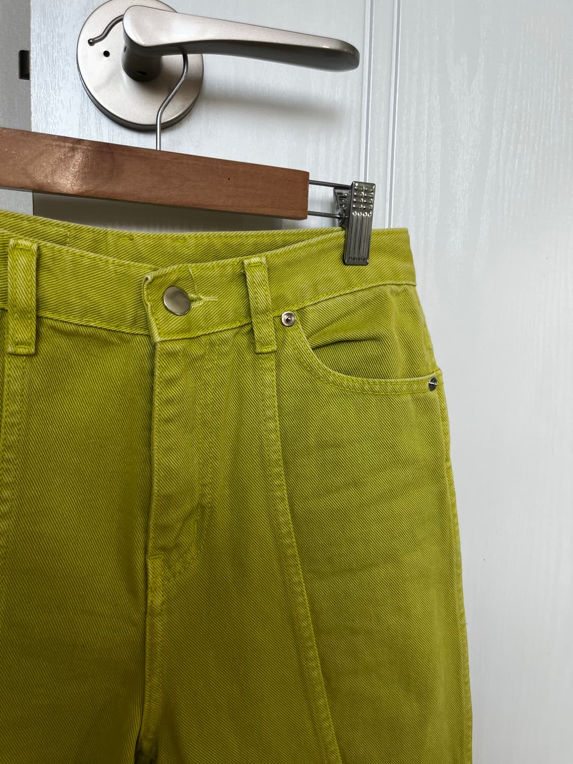 커렌트 연두색 데님팬츠 팝니다 (size 1 =약26사이즈) 상품이미지5