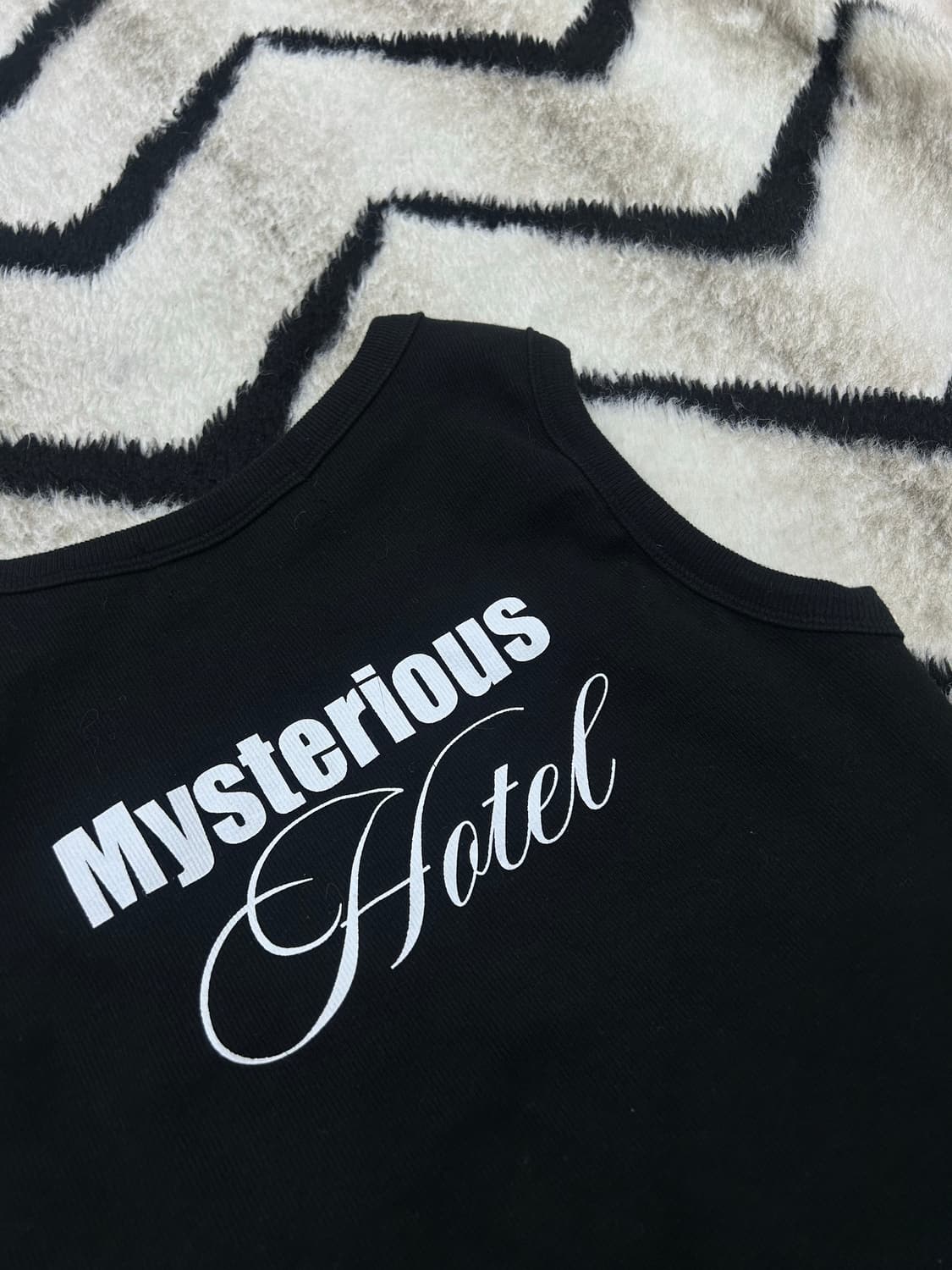 [os]더미스테리어스 호텔 코튼 나시/블랙 상품이미지1