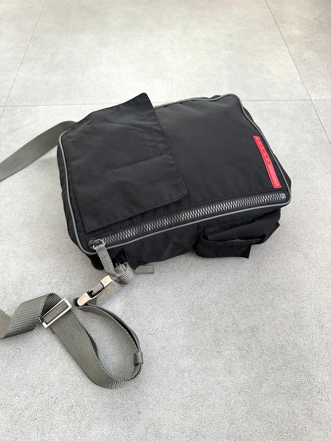 프라다 스포츠 00s 유틸리티 나일론 크로스백 상품이미지4