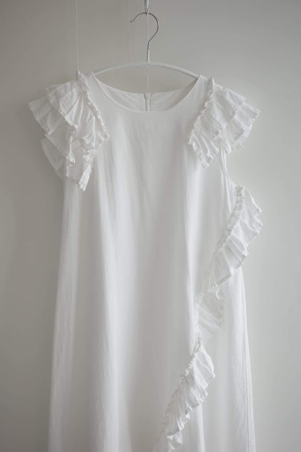 Pure white ruffle blouse 상품이미지9