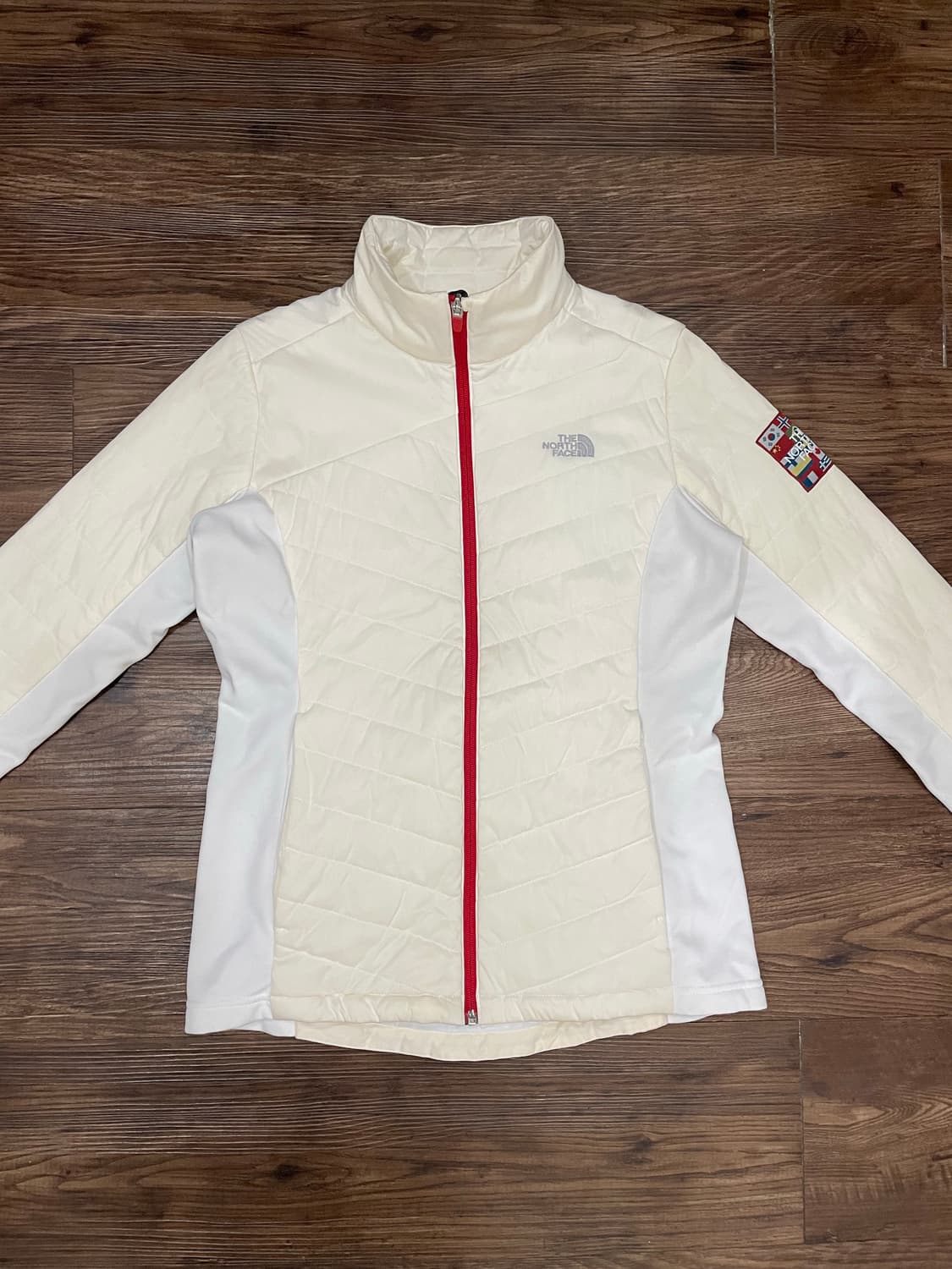 노스페이스 평창 올림픽 브이모션 패딩 자켓 상품이미지1