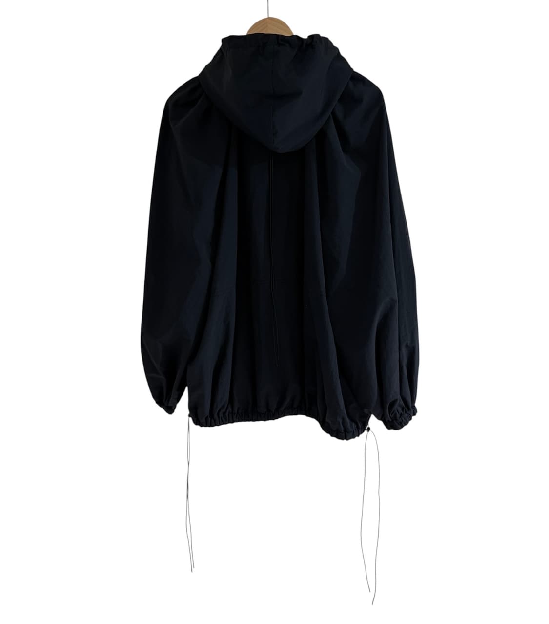 로드리리온 네펜데스 드로우 스트링 나일론 윈드 후드자켓 상품이미지2