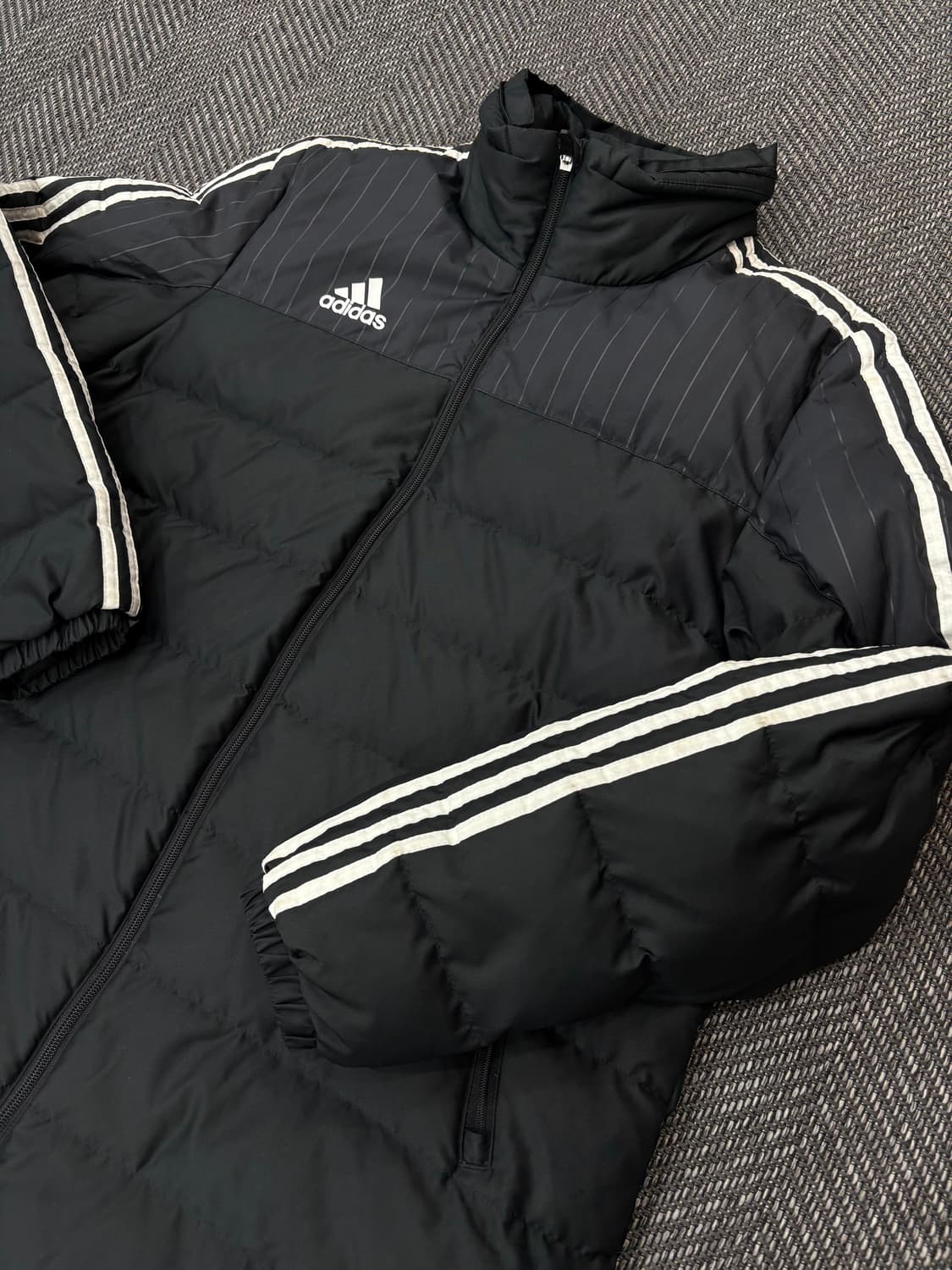아디다스 삼선 롱패딩 블랙 상품이미지4