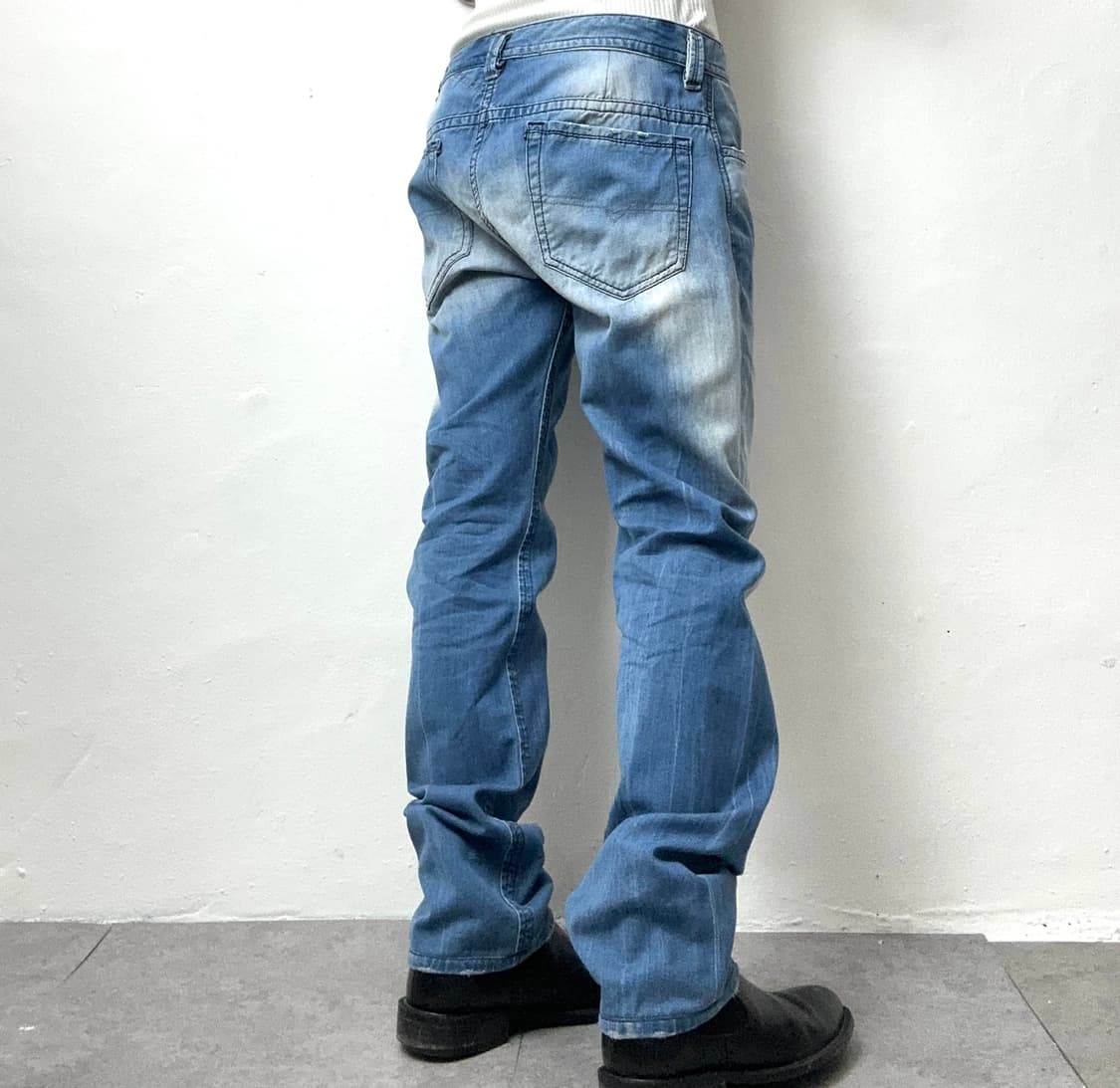 Diesel Thavar 0823S Straight Jeans 상품이미지2