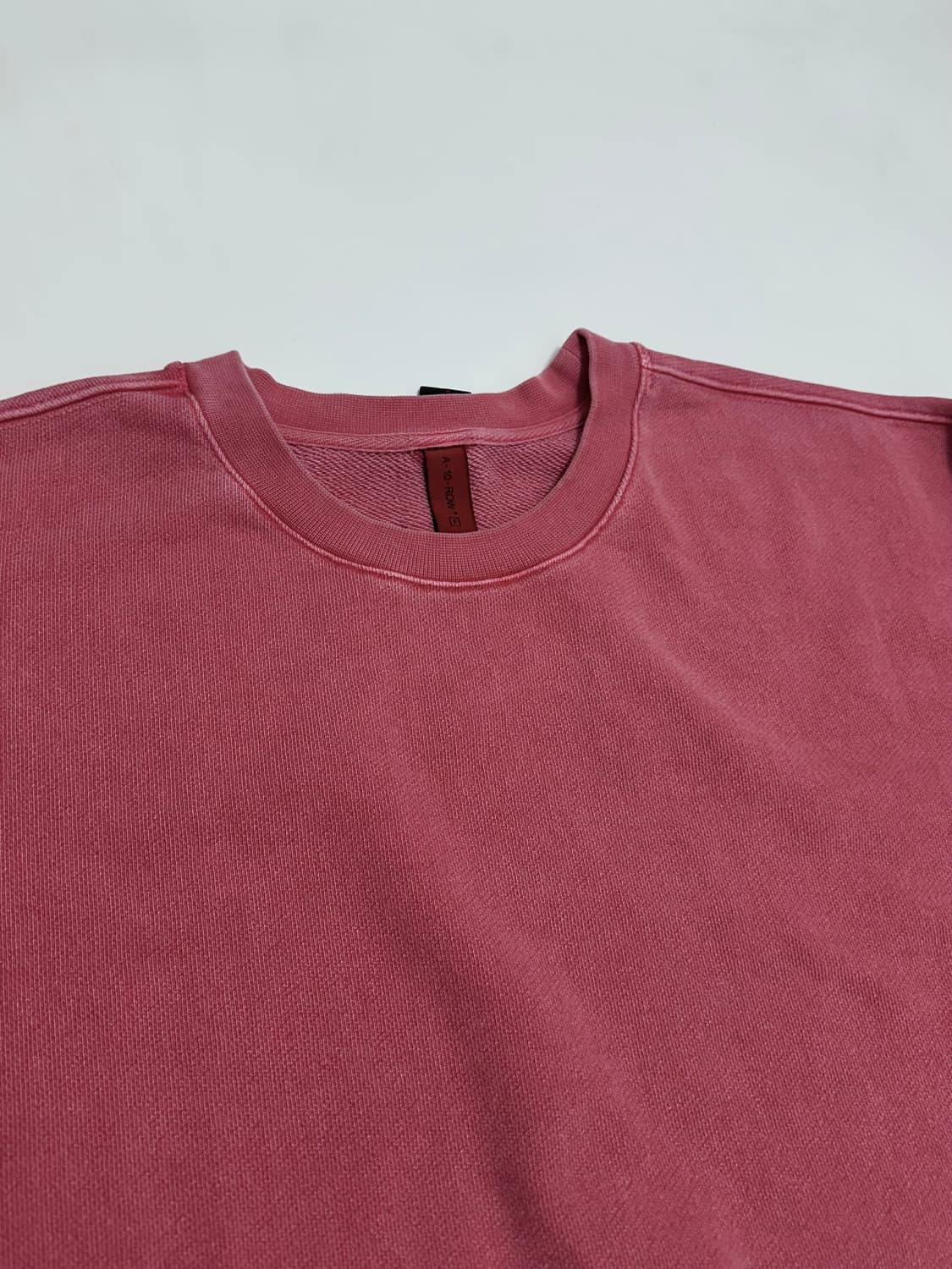 어텐션로우 피그먼트 헤비 맨투맨 상품이미지3