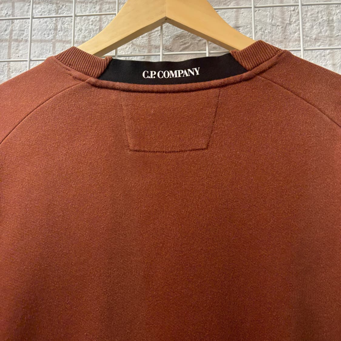 CP컴퍼니 브라운 스웻셔츠 M 상품이미지6