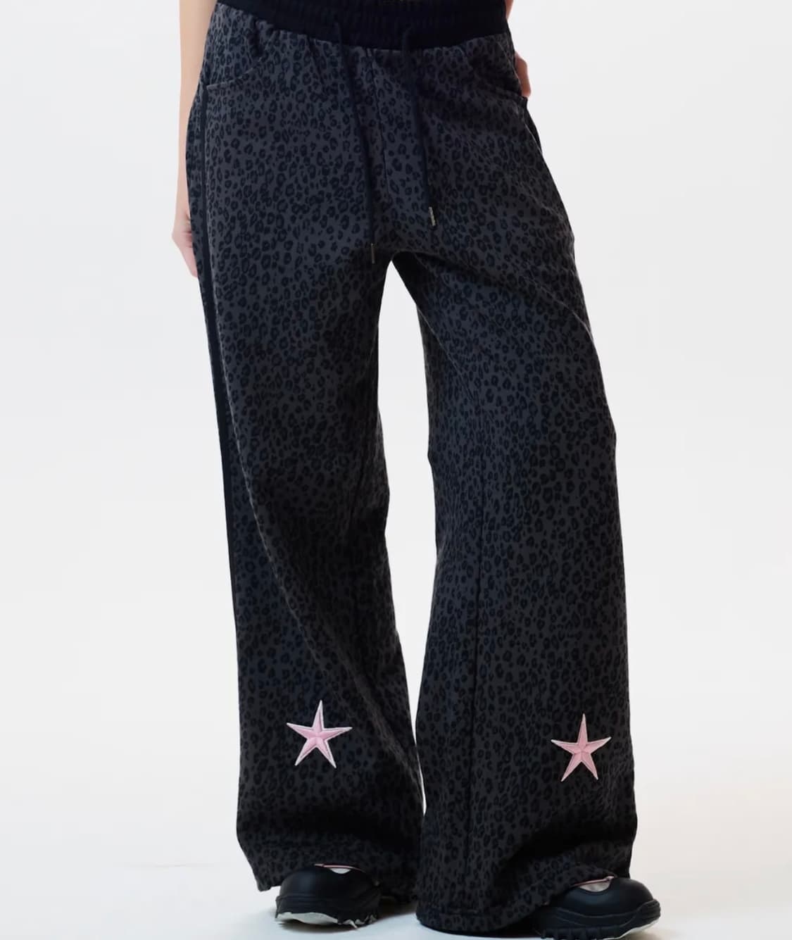 러브이즈트루 IM POCKET TRANING PANTS 상품이미지1