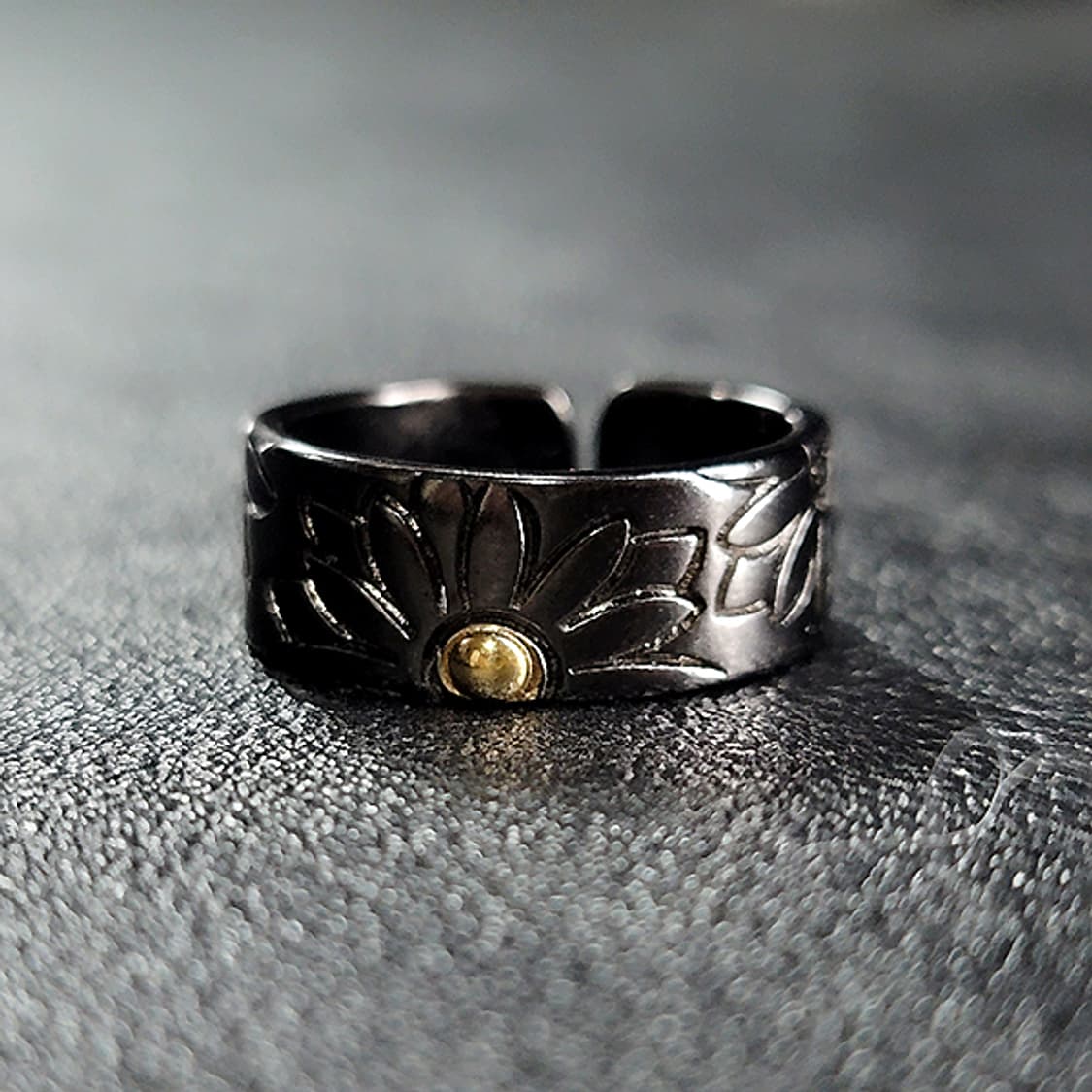 Darsel 실버 흑도금 남자 엔틱 빈티지 명품 시그니처 꽃 데이지 반지 상품이미지1