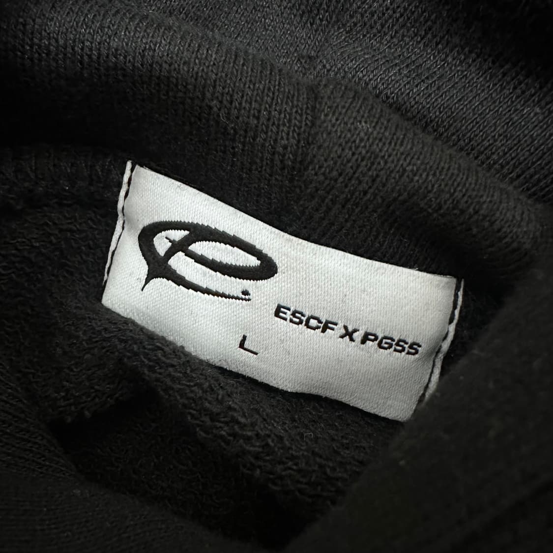 이스케이프프롬 프린트 후드티셔츠 블랙 L 상품이미지3